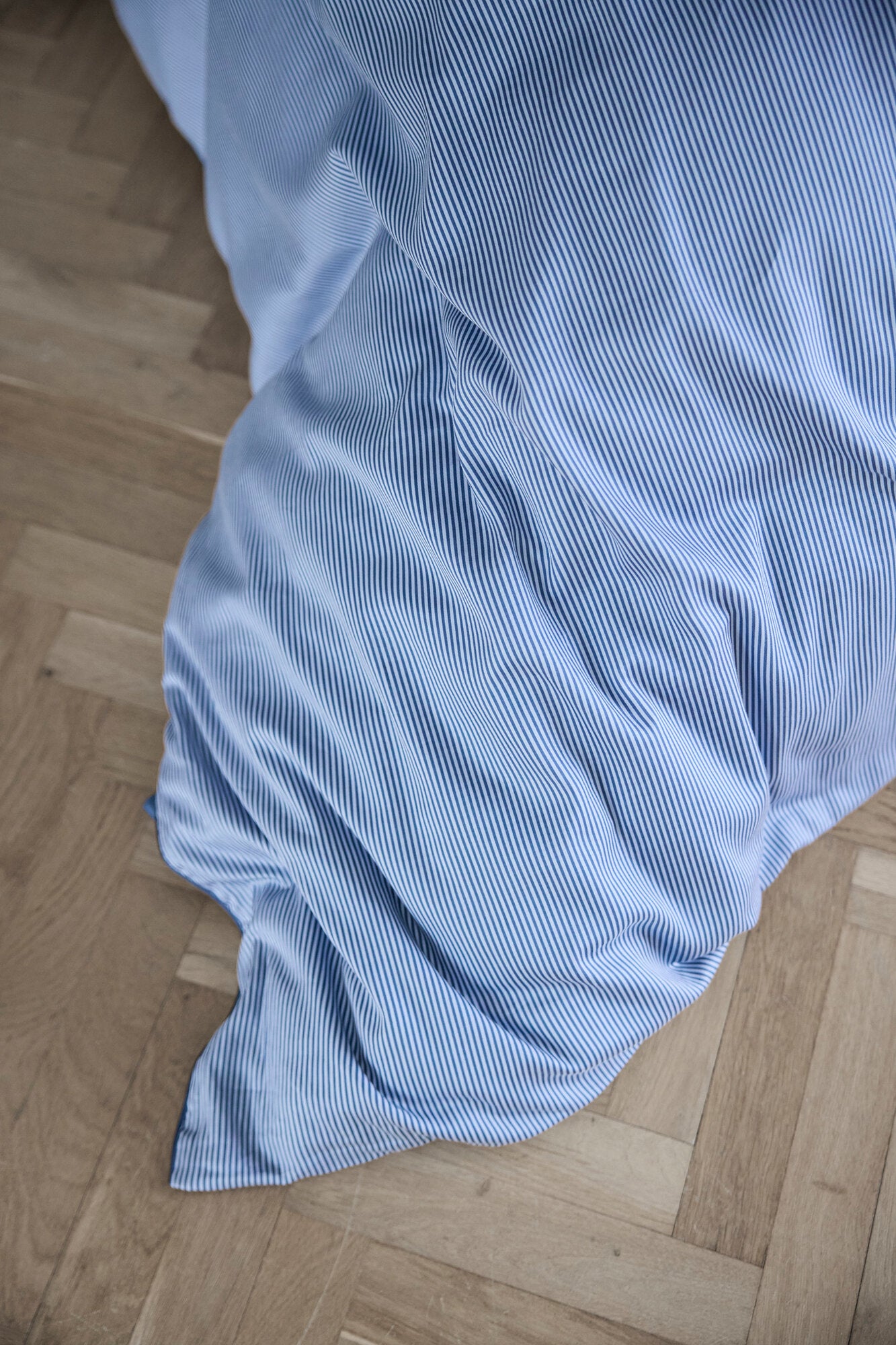 Pin stribe sengesæt – Blå